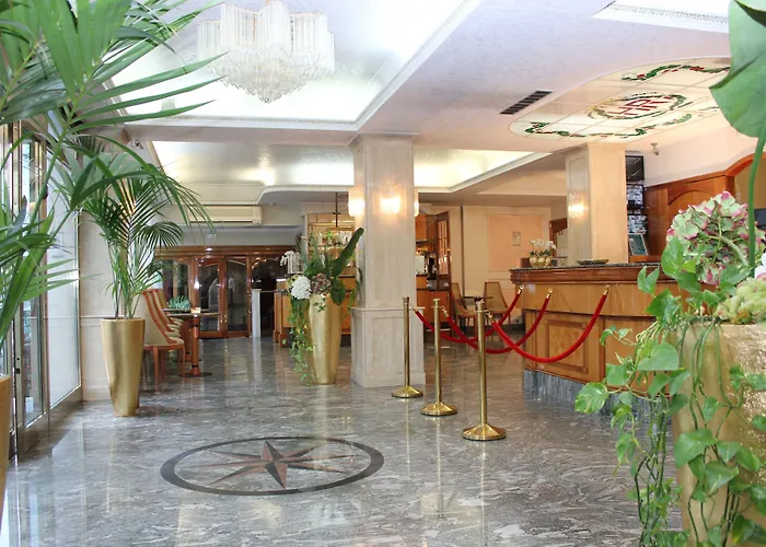 Ξενοδοχείο Romulus 3*